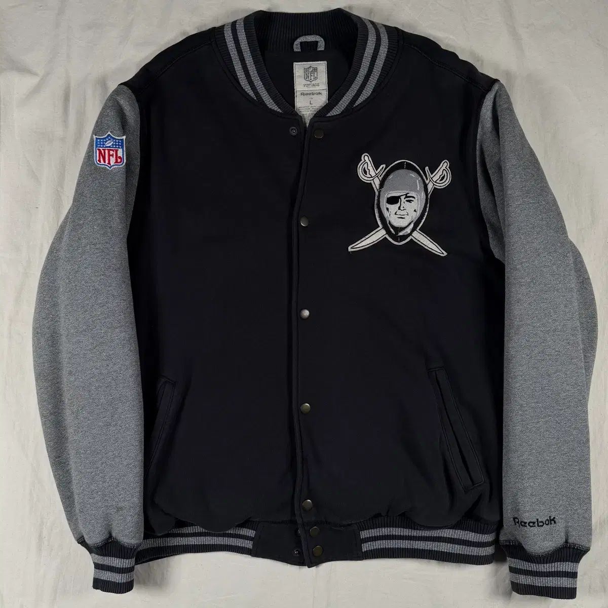 Reebok NFL RAIDERS スタジャン キルティング ビックシルエット 楽天市場】NFL レイダース ジャケット スタジャン Shut Out Varsity