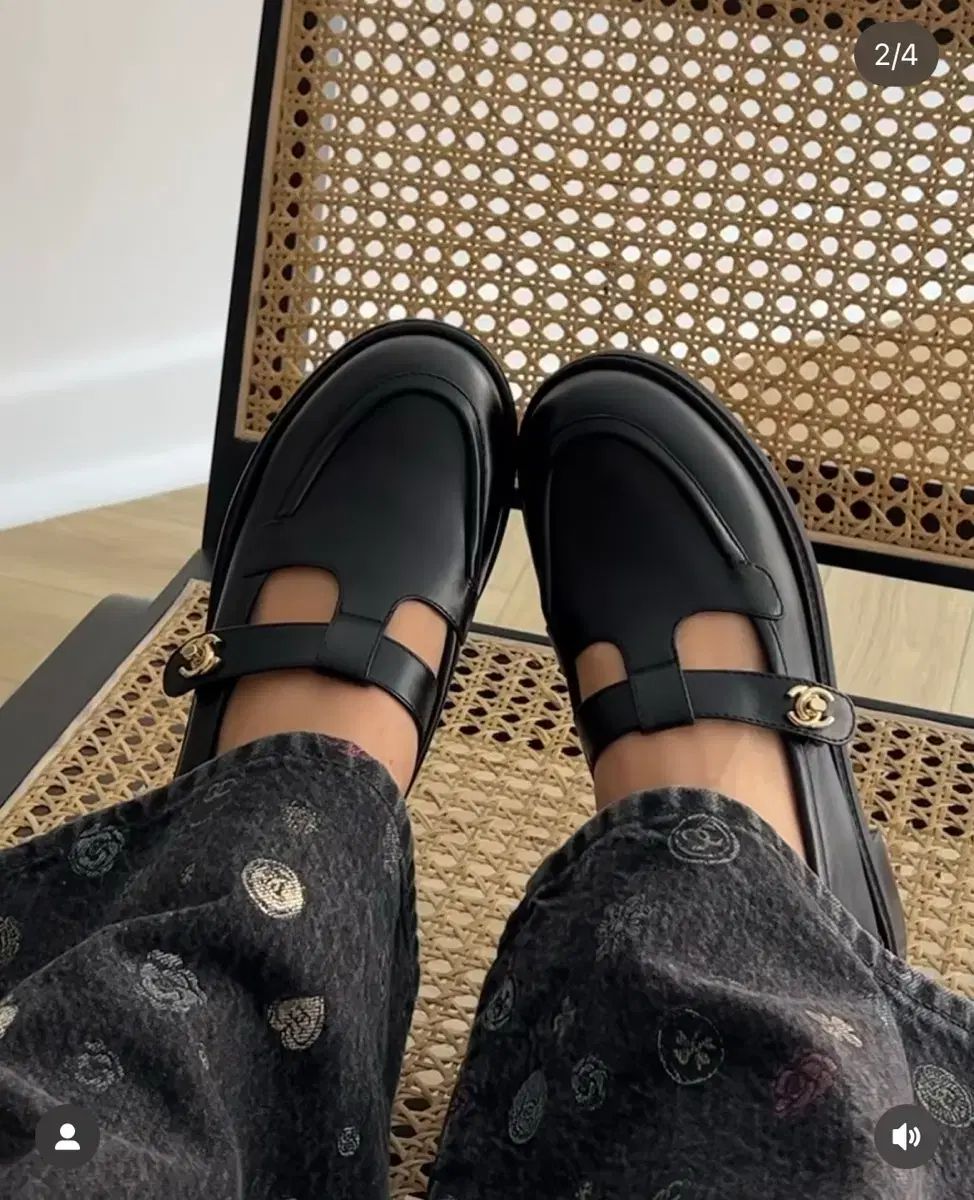 シャネル ターンロック ローファー