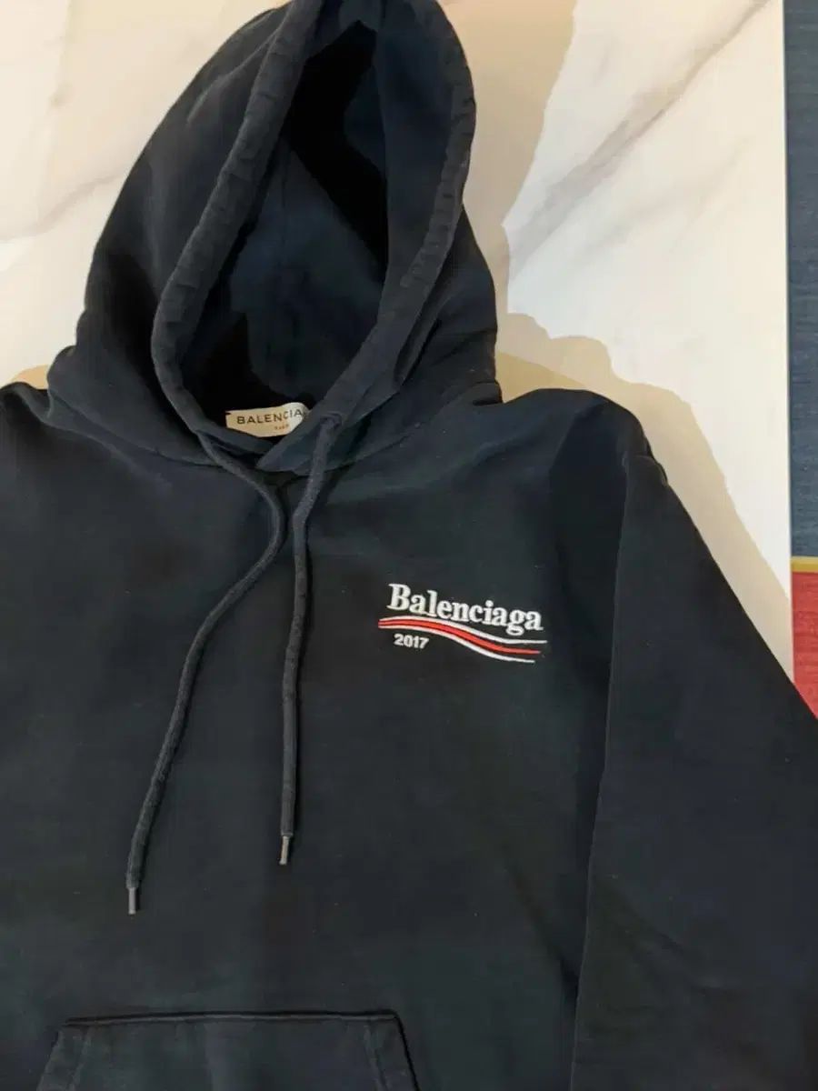 バレンシアガ なみなみ柄 刺繍 ロゴ WHO フーディー ブラック L 100
