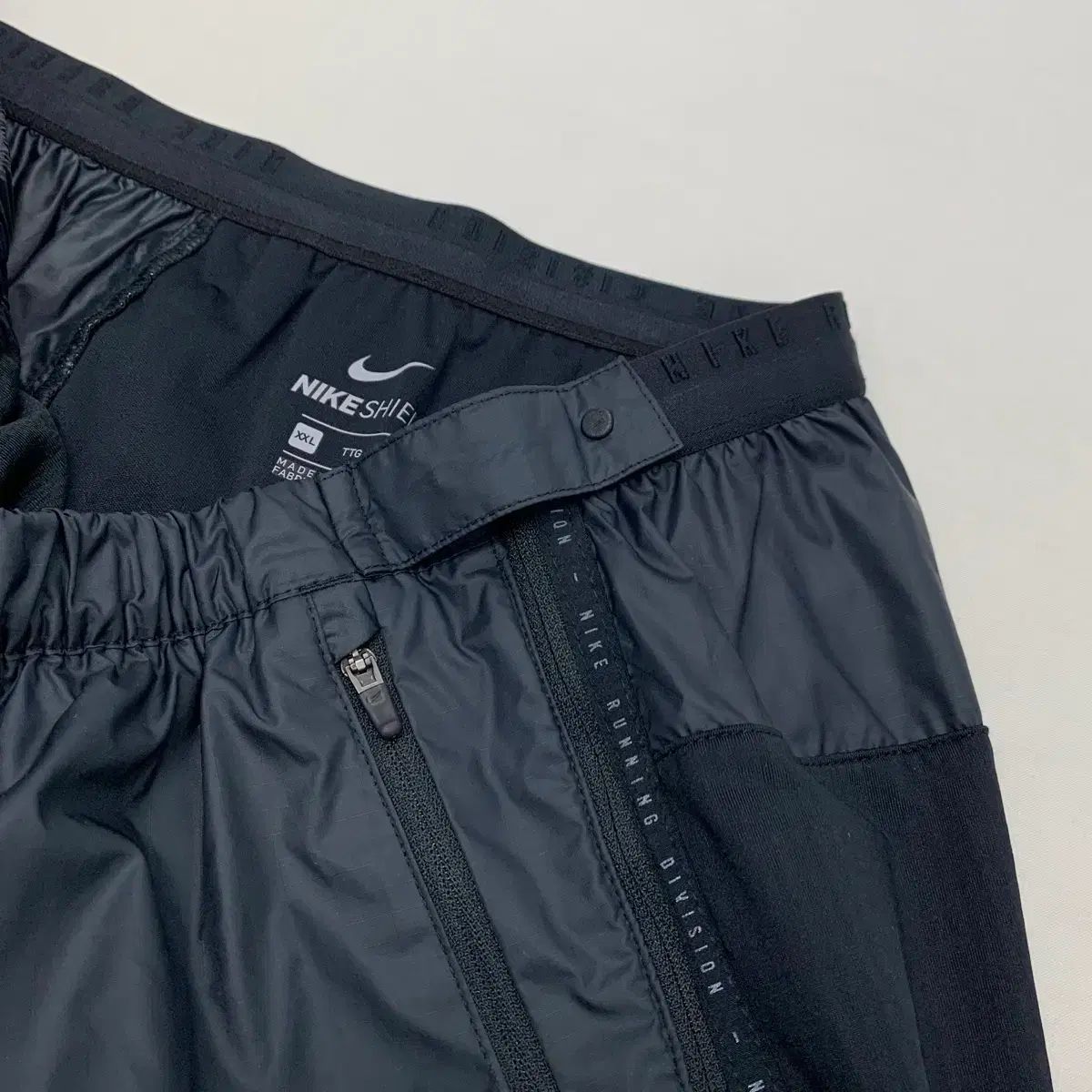 ナイキ フェノム エリート シールド ラン ディヴィジョン パンツ (XXL