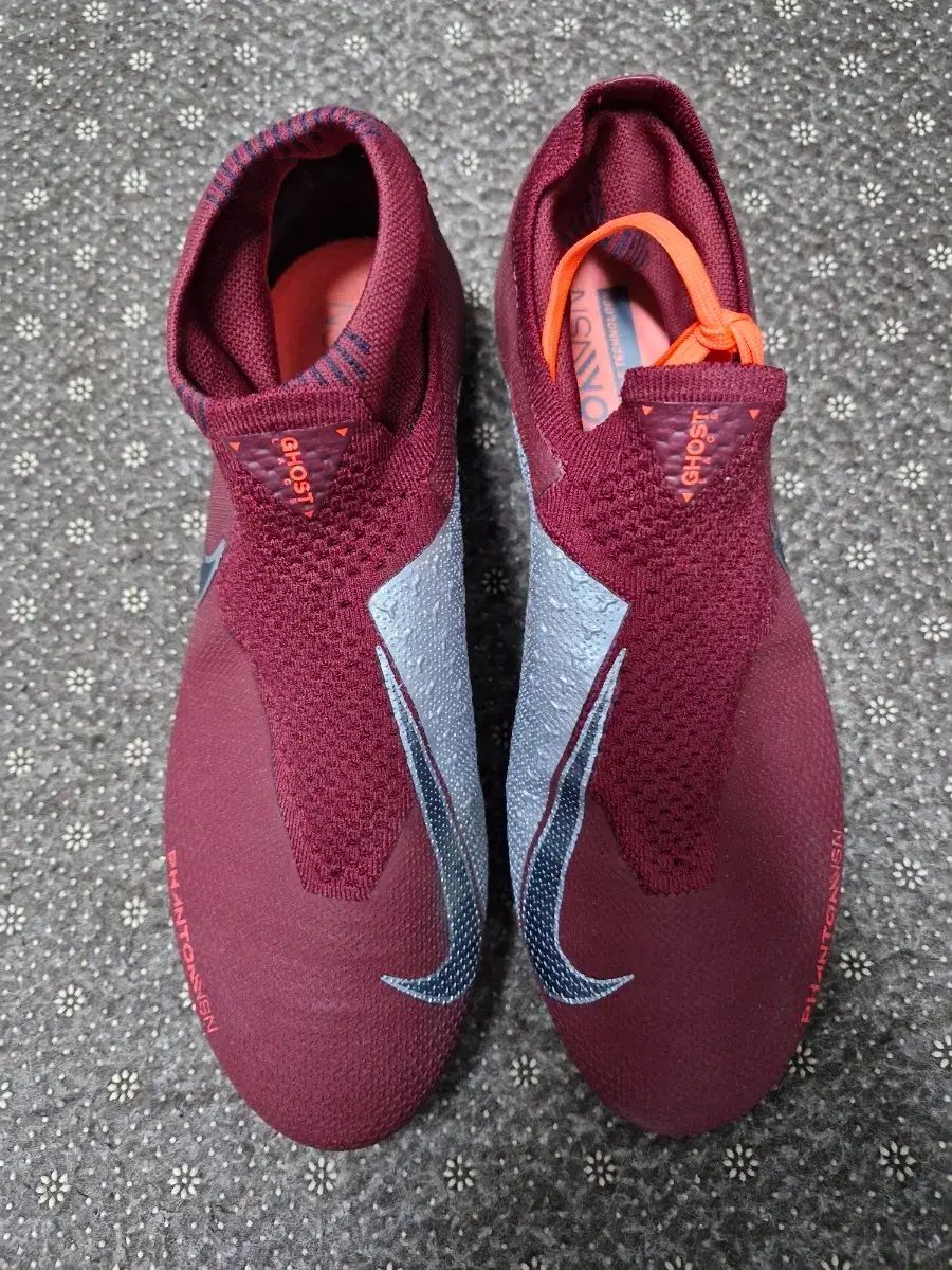 ナイキ FANTOM サッカーシューズ 265