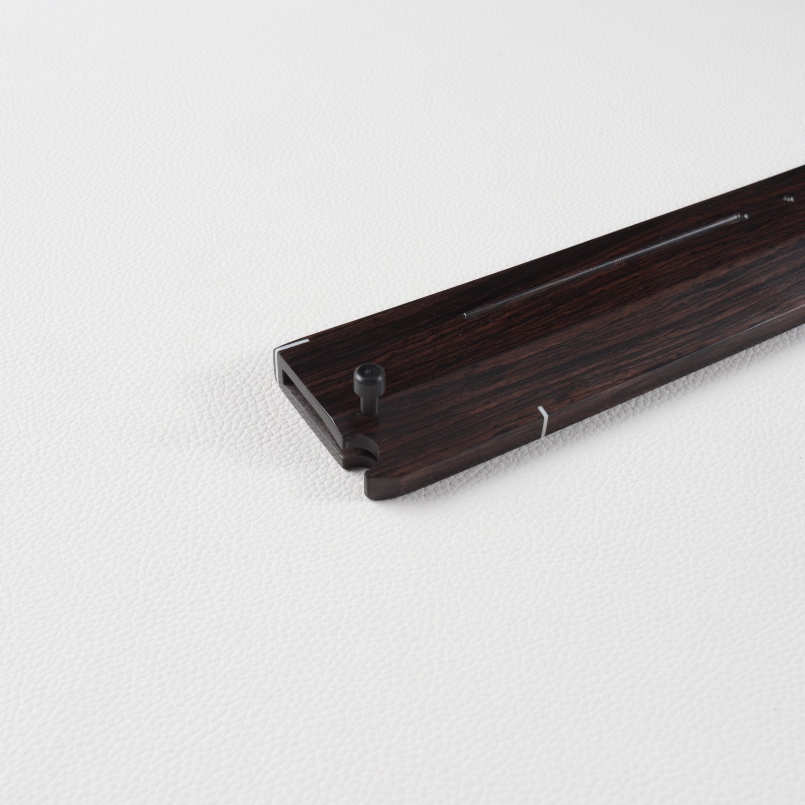 肉はミスジ樣 專用 鞘 先丸包丁 専用の鞘 アフリカ黒檀 尺三 サイズ専用 鞘 先丸包丁専用鞘 黒檀 尺一（刃渡り330mm）サイズ専用 和包丁 - メルカリ