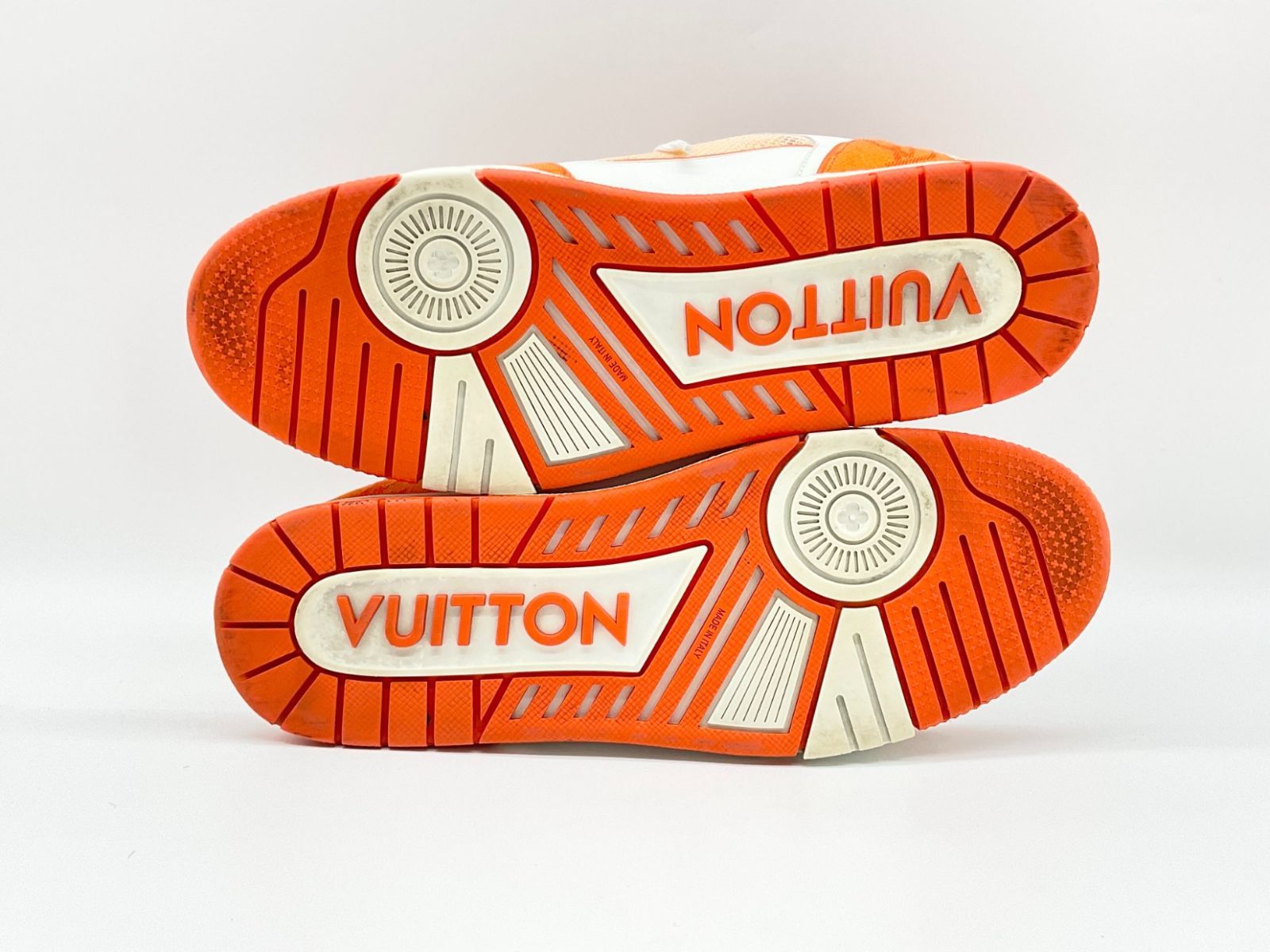 VUITTON LVトレイナーライン