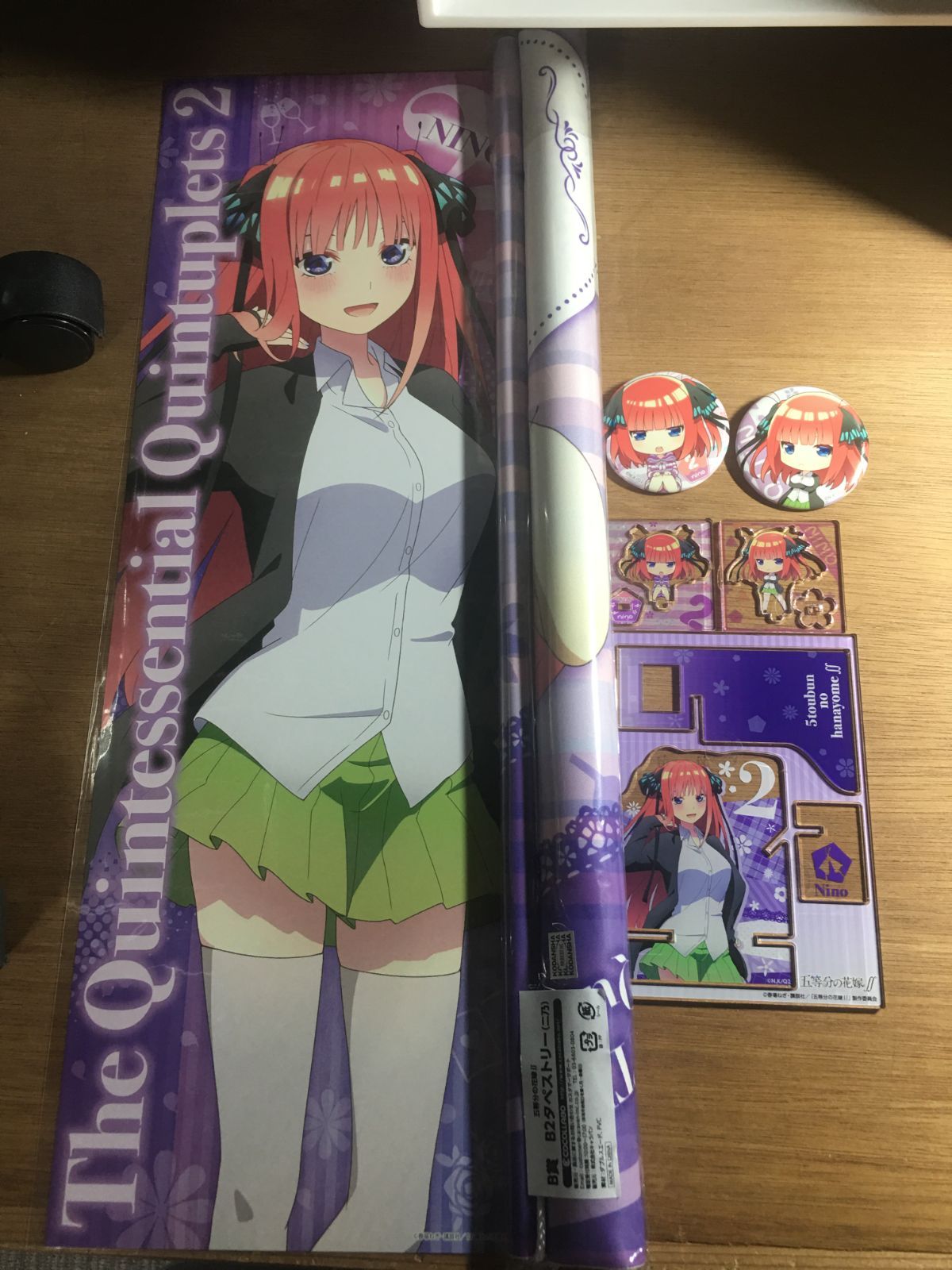 五等分の花嫁 中野二乃 くじ コンプ タペストリー アクリルスタンド 缶バッジ ロフト