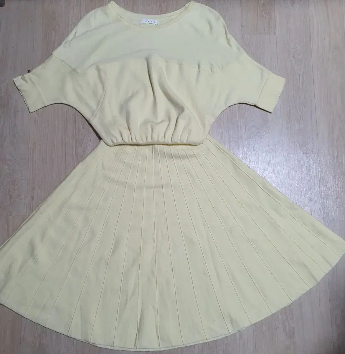 イッミシャ レモン イエロー ニット ONE PIECE