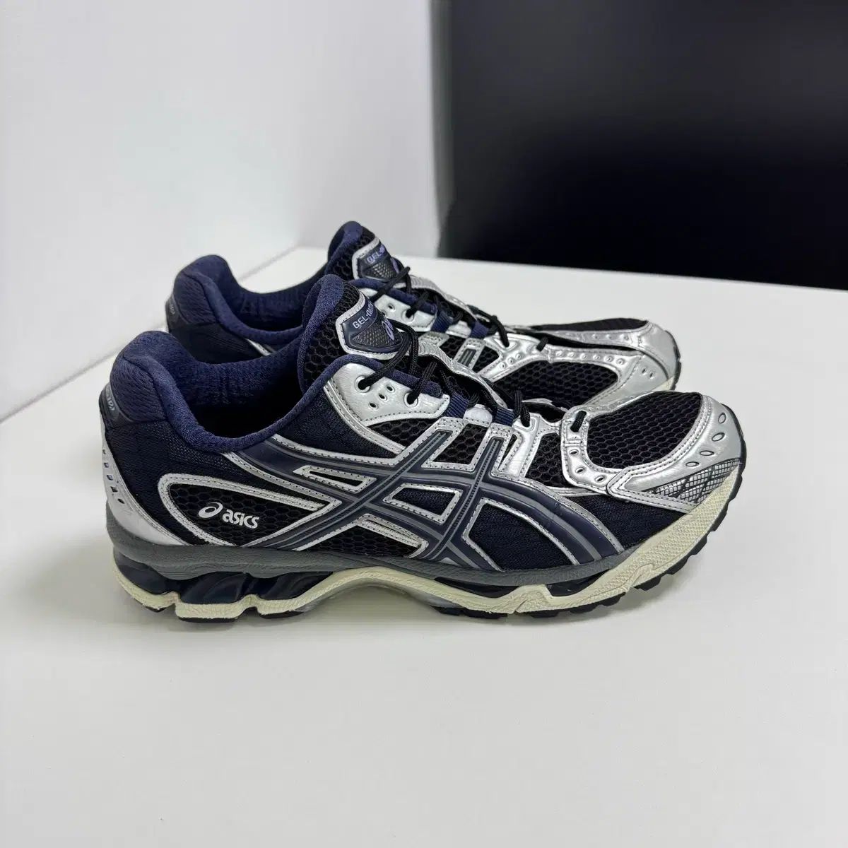 アシックス ゲル ニンバス 10 1 ブラック ミッドナイト 280