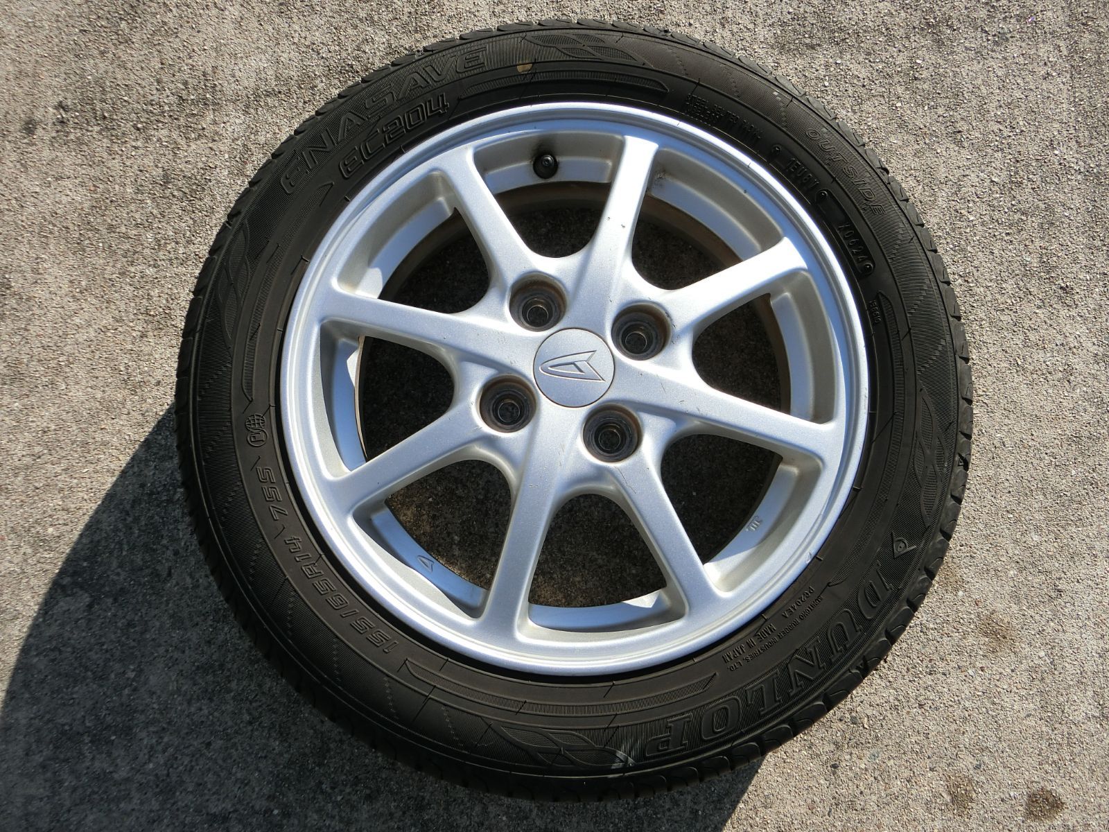 とらさん専用 ダイハツ純正中古 155/65/14 ハブ径54、4穴 とらさん専用