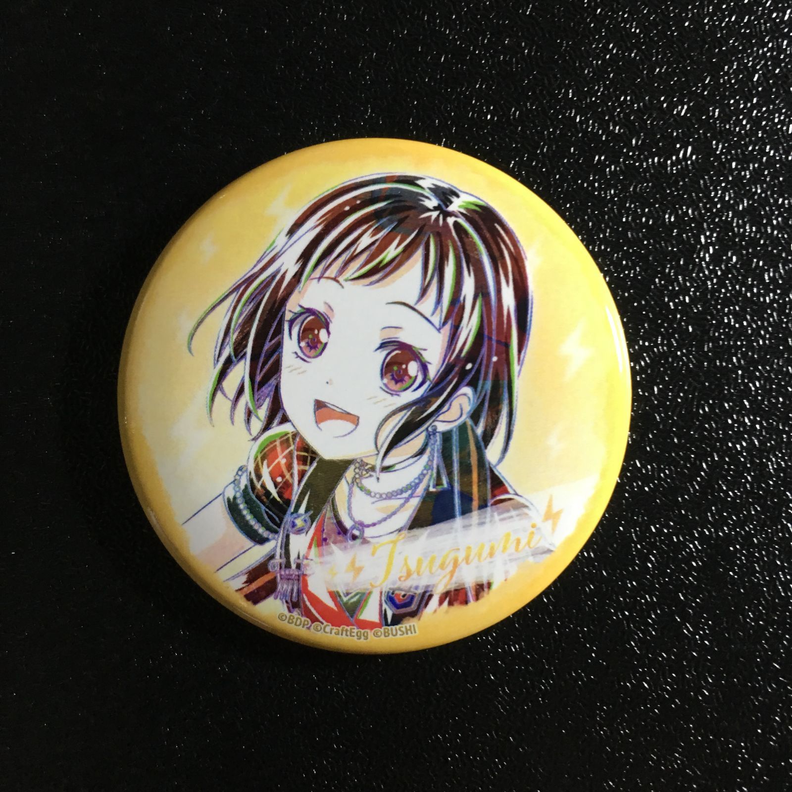 バンドリ 羽沢つぐみ school ver 缶バッジ バンドリ 羽沢つぐみ 缶