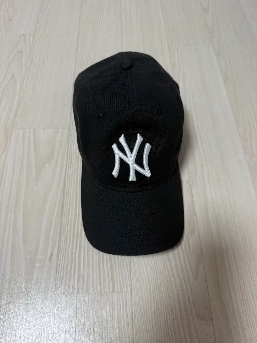 MOMA x ERA ニューエラ ニューヨーク ヤンキース ベースボールキャップ ブラック 5 5万