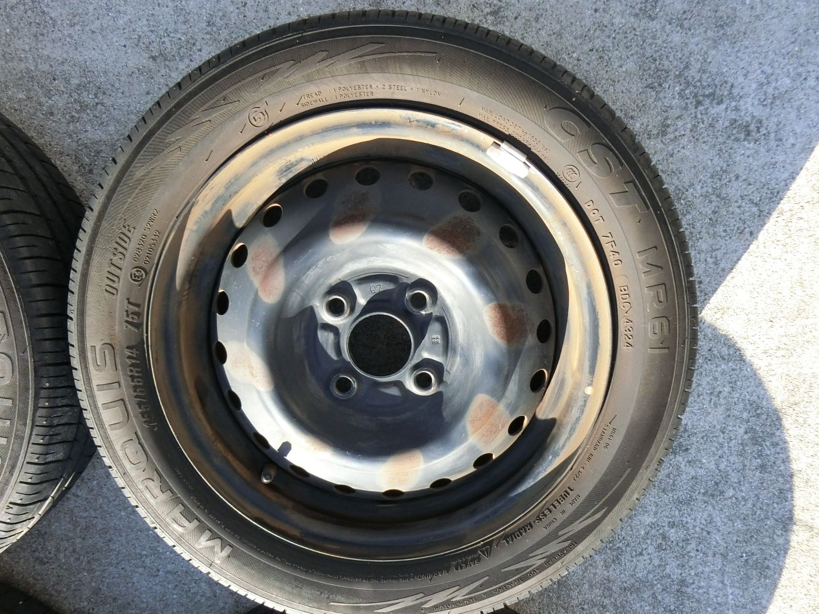 919 14インチ スチールホイール .5 J PCD 100 ハブ径 約54 mm 4穴 4本セット MARQUIS 155|65 R 14 2025年製 ダイハツ タント