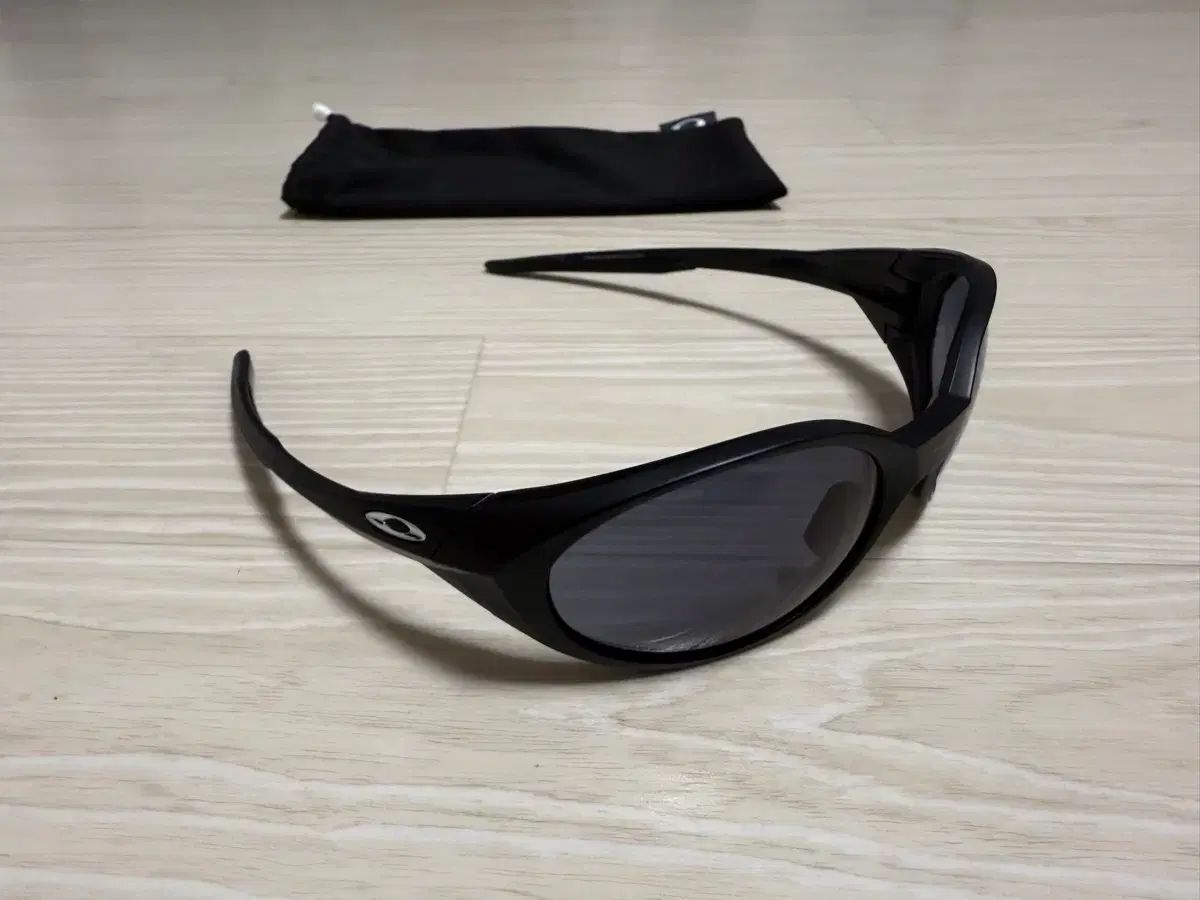 1回着用 オークリー アイジャケット REDUX サングラス ブラック 14 5万