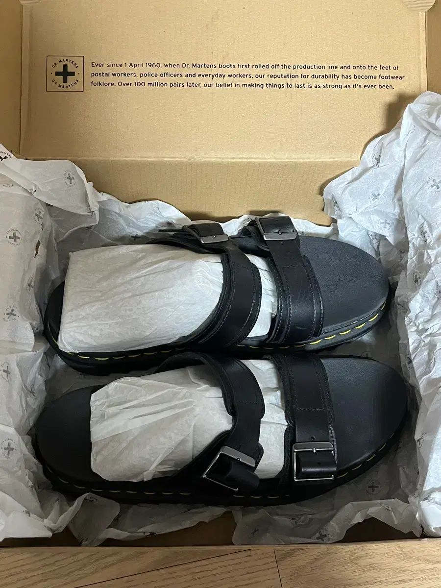  DR. MARTENS ドクターマーチン マイルス ブラック スリッパ サンダル サンダル