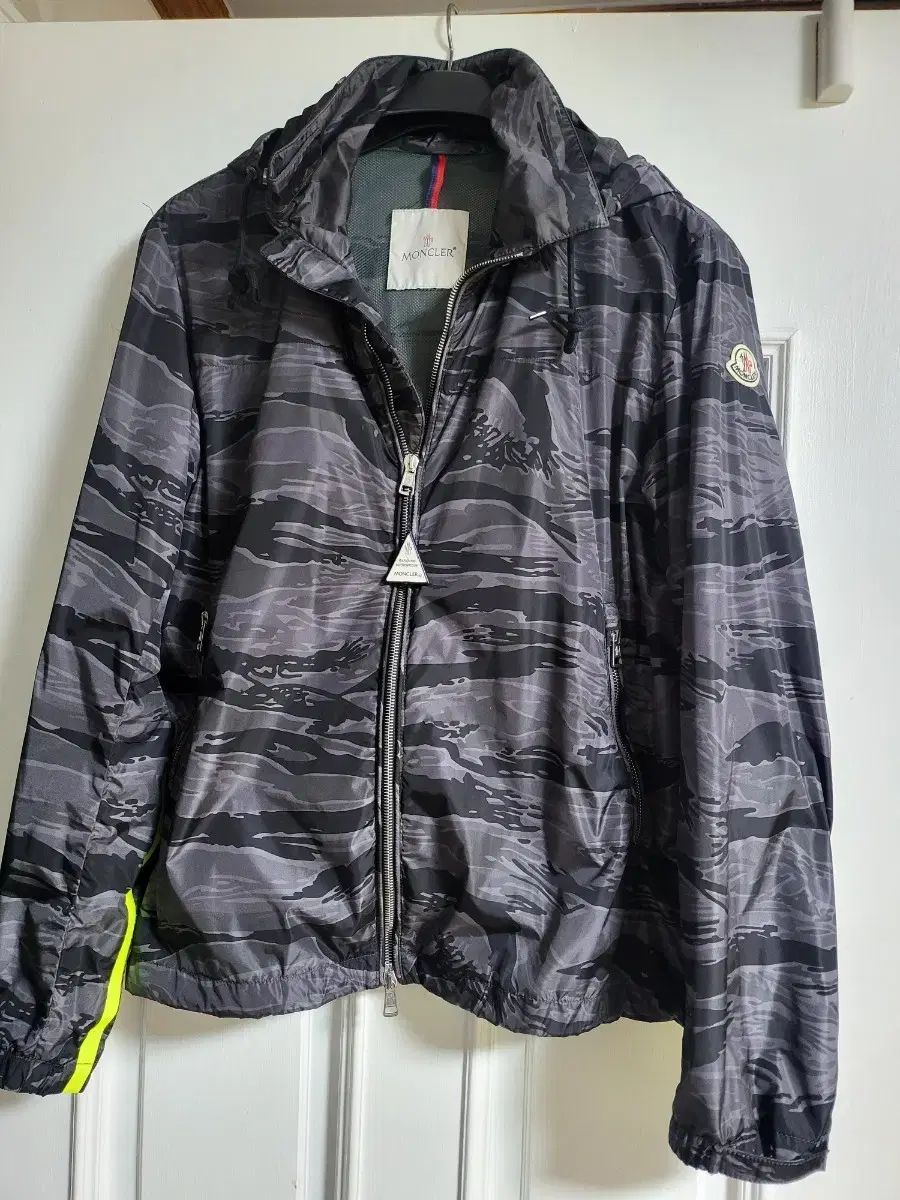 MONCLER ウィンドブレーカー 95 m