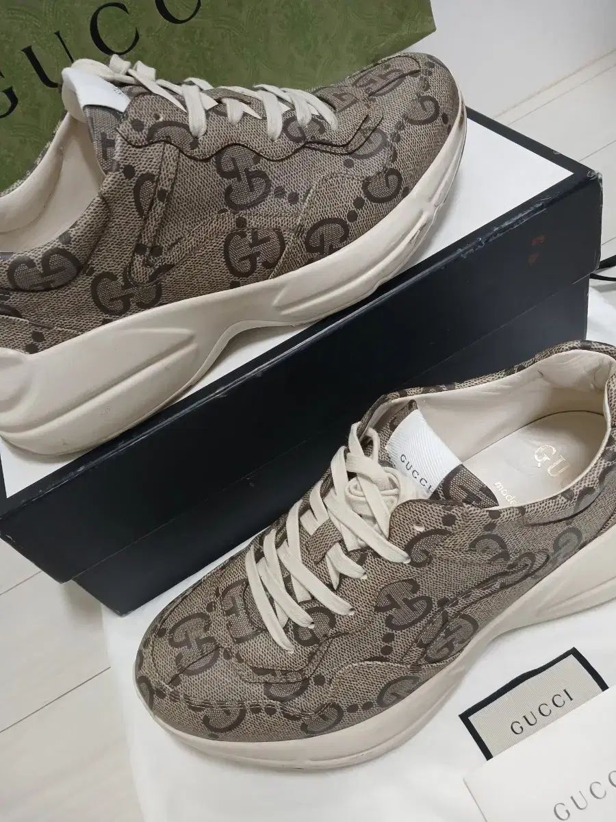 A 9 280 モデル グッチ ライトン 140万円 275 285