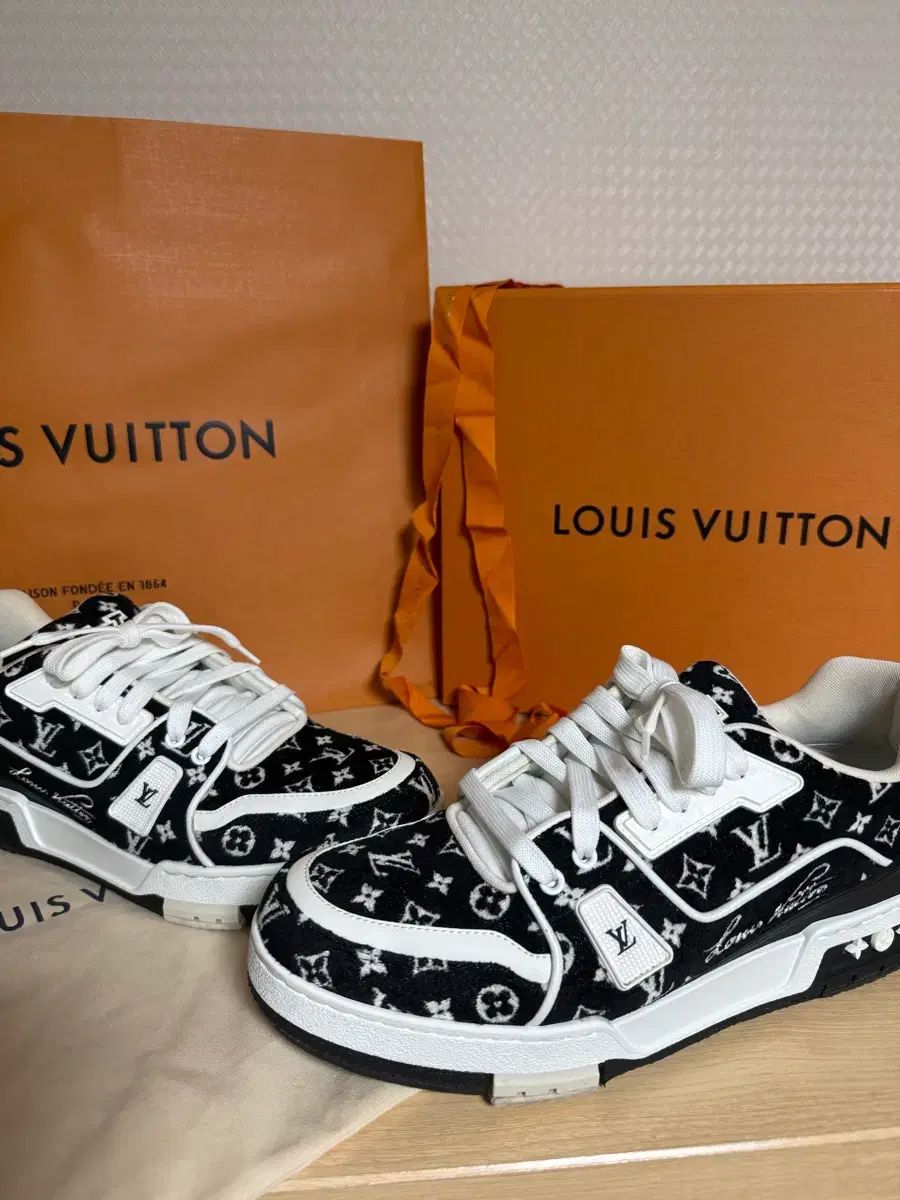 ほぼ Louis Vuitton ルイヴィトン モノグラム ウール ツアーベルベット トレーナー 8 5 size