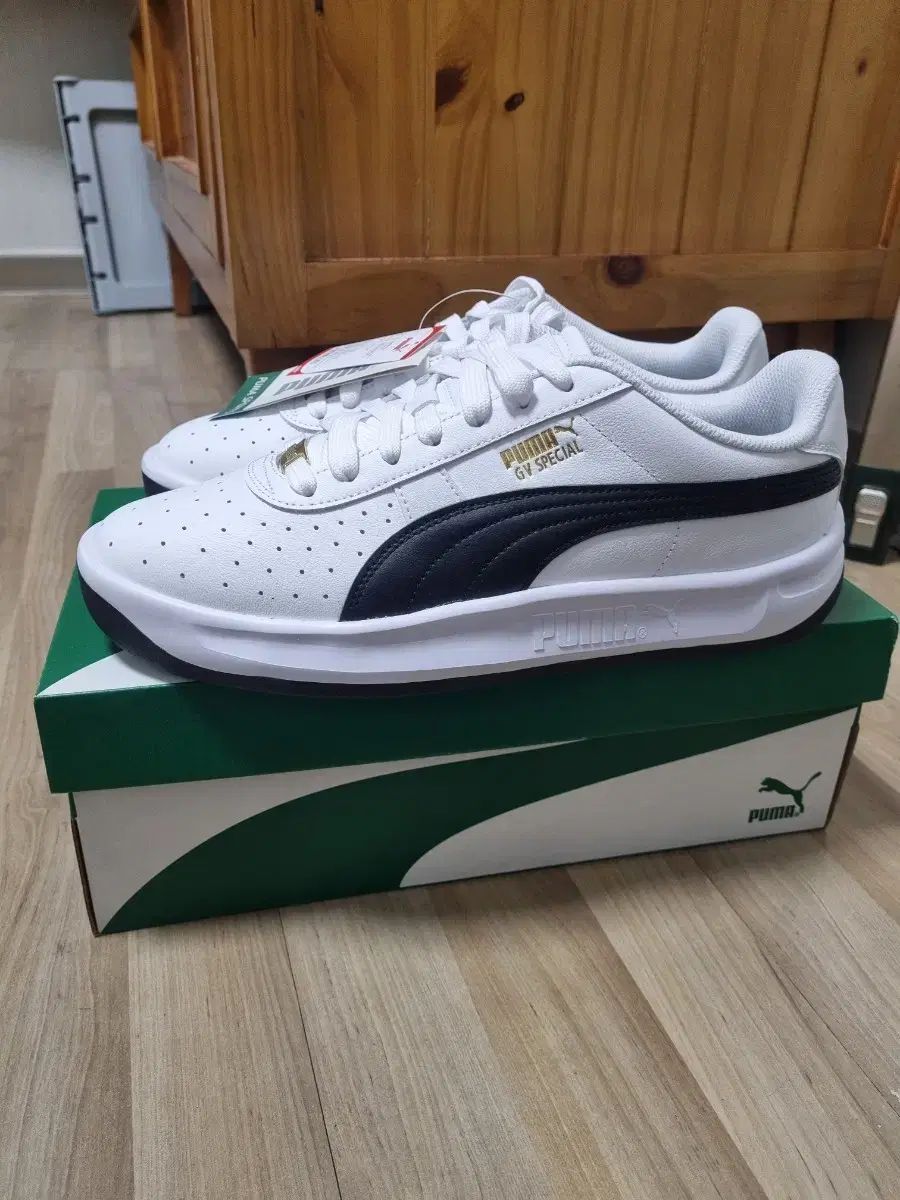 プーマ GV 白 黒 280 285 mm