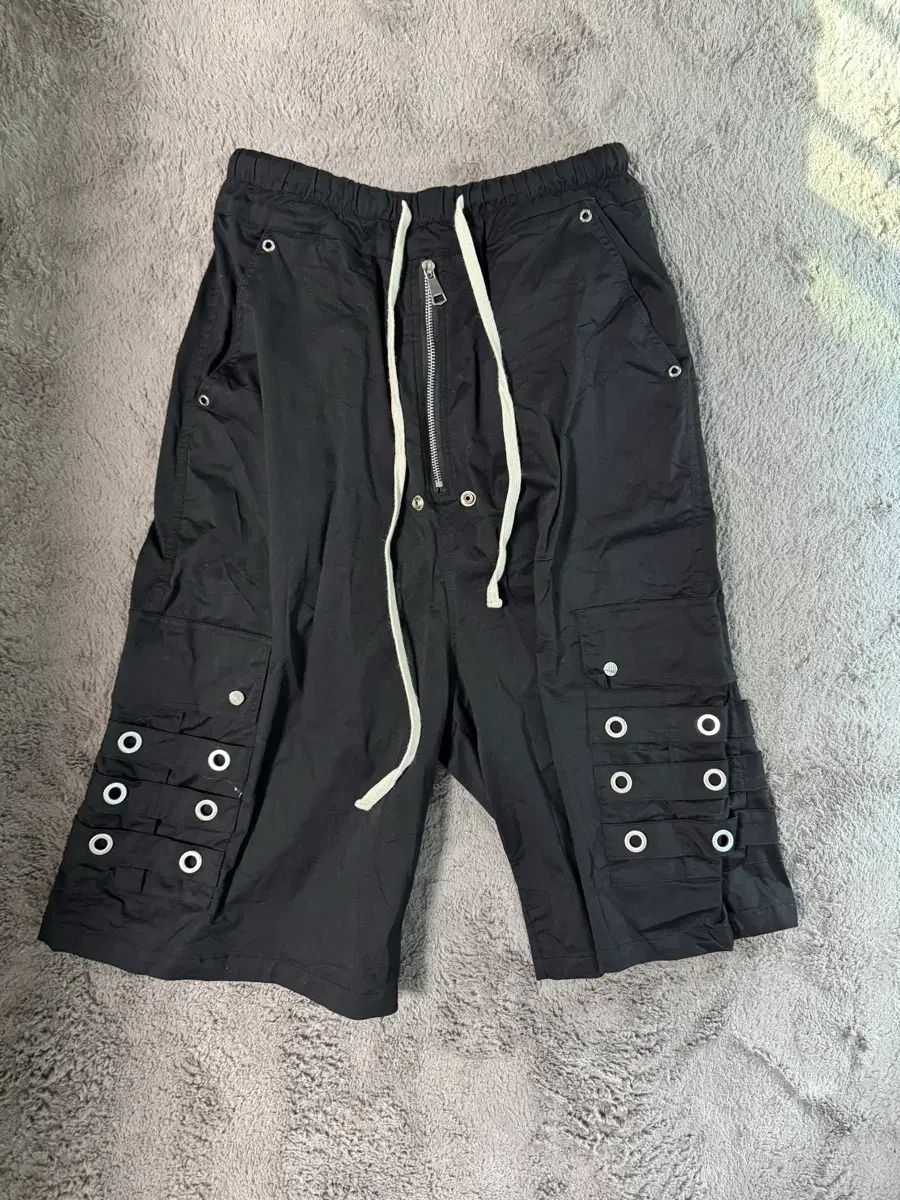 ビアクセス バミューダ パンツ sサイズ