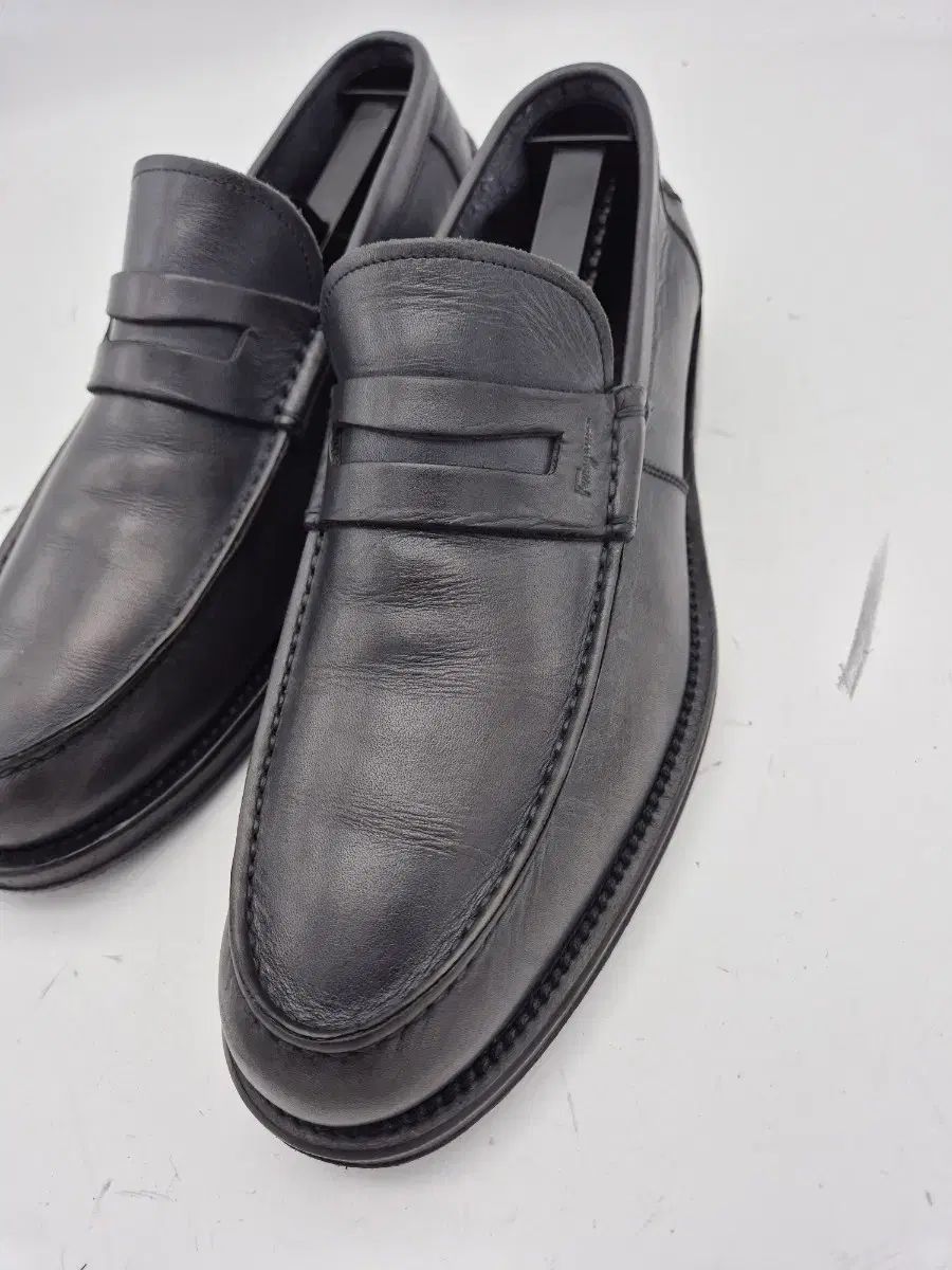 フェラガモ グレー メンズ ローファー サイズ 7