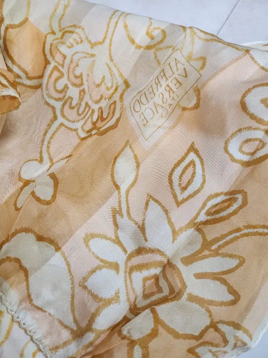  アルフレド ヴェルサーチェ シルク スカーフ フラワー パターン バッグ ファー バンダナ スカーフ 小物