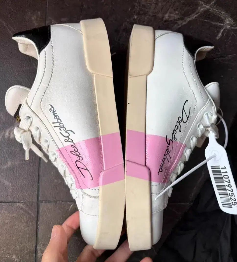 ドルチェ＆ガッバーナ 白 スニーカー ピンク POINT 37