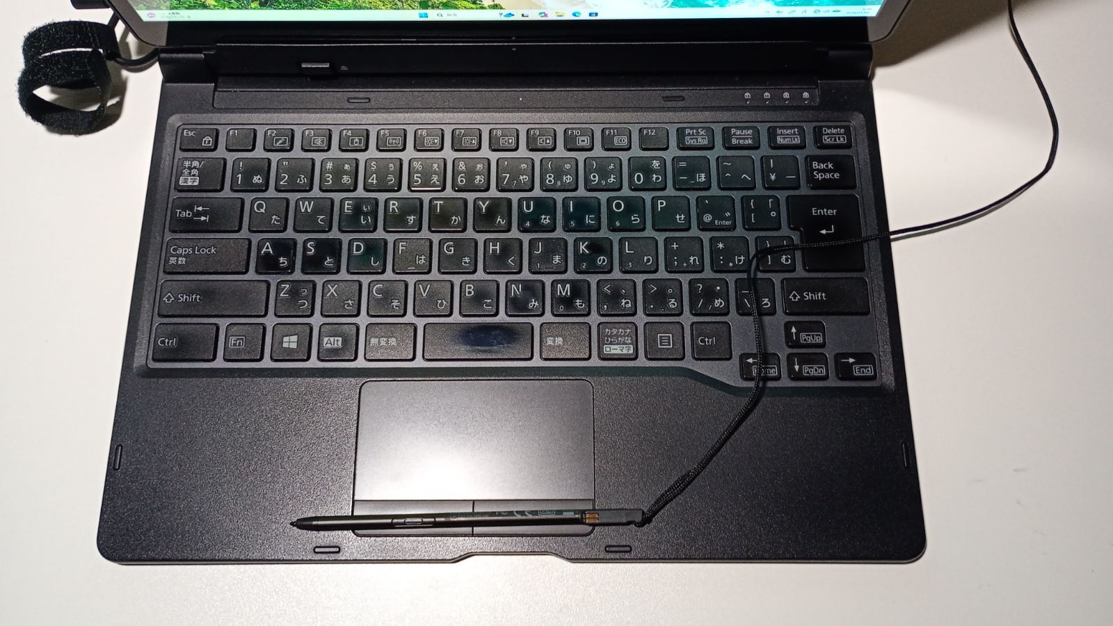 管50701-43 WIN 11 25 H 2 富士通 タブレットＰＣ Q 738|SB CPU I 5-8350 U SSD 128 GB メモリー 8 バッテリーほぼ無し ３０秒くらいＯＫ