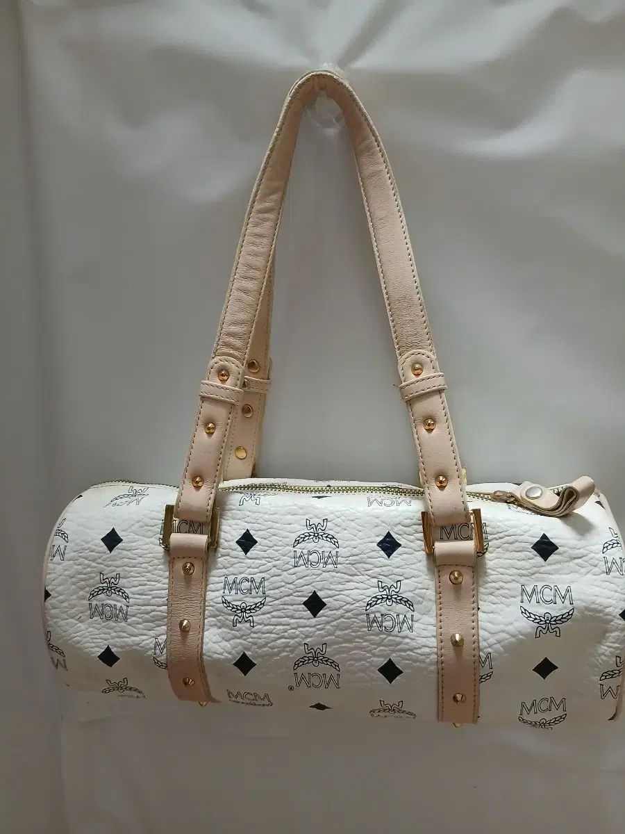 MCM 白 ロゴ ボストンバッグ トートバッグ