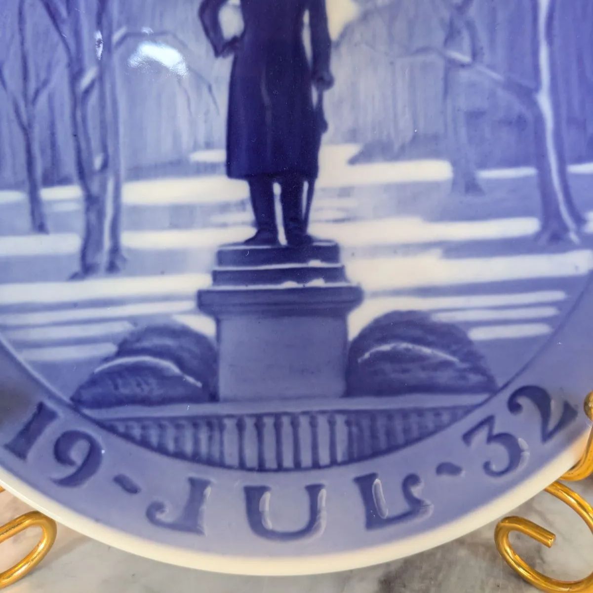 美品★ロイヤルコペンハーゲン 1932年 フレデリックスベア庭園 イヤープレート 美品☆ロイヤルコペンハーゲン イヤープレート 1932年 フレデリック