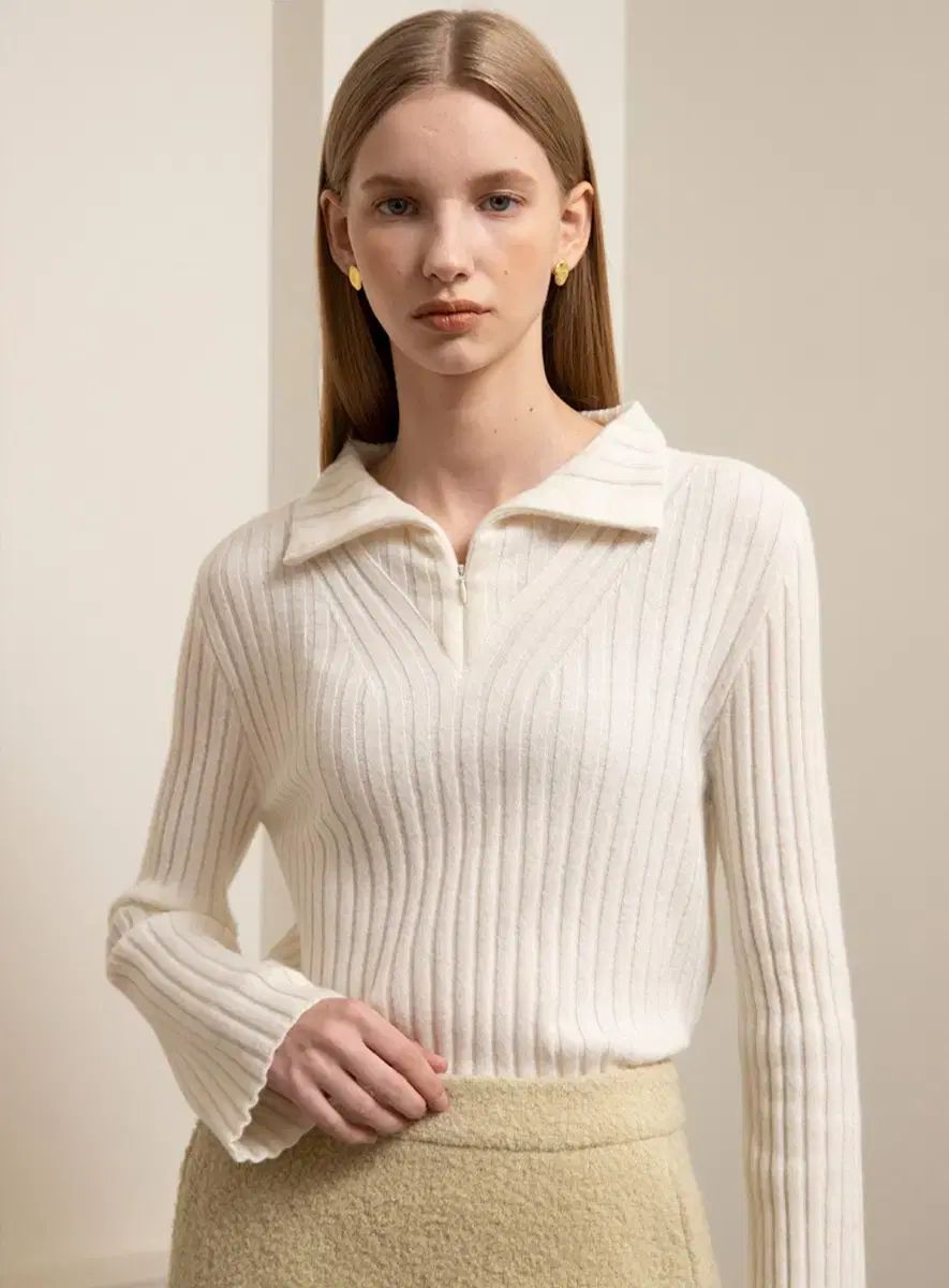 OSTKAKA オストカーカ ミケ ハーフ ジップアップ ウールニット クリーム