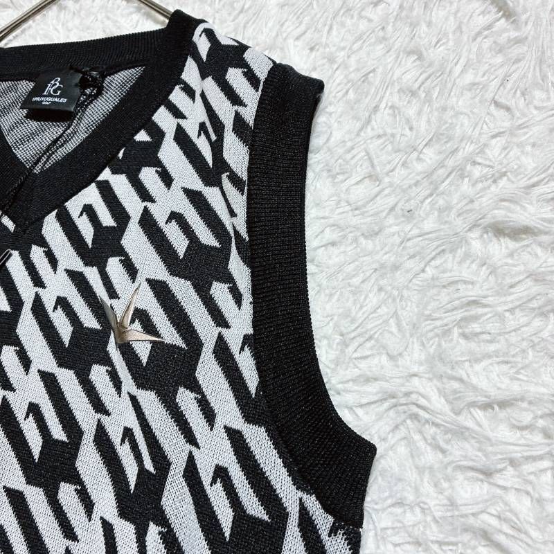 サイズM【未使用】1PIU1UGUALE3 GOLF ロゴジャカード ベストW 中古・古着通販】1piu1uguale3 (ウノピュウノウグァーレトレ) GOLF