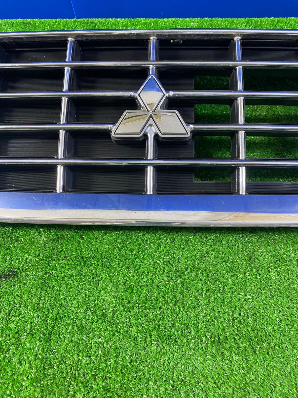 ZT-6006] 純正 三菱 eKワゴン H28W 三菱エンブレム付き フロントグリル