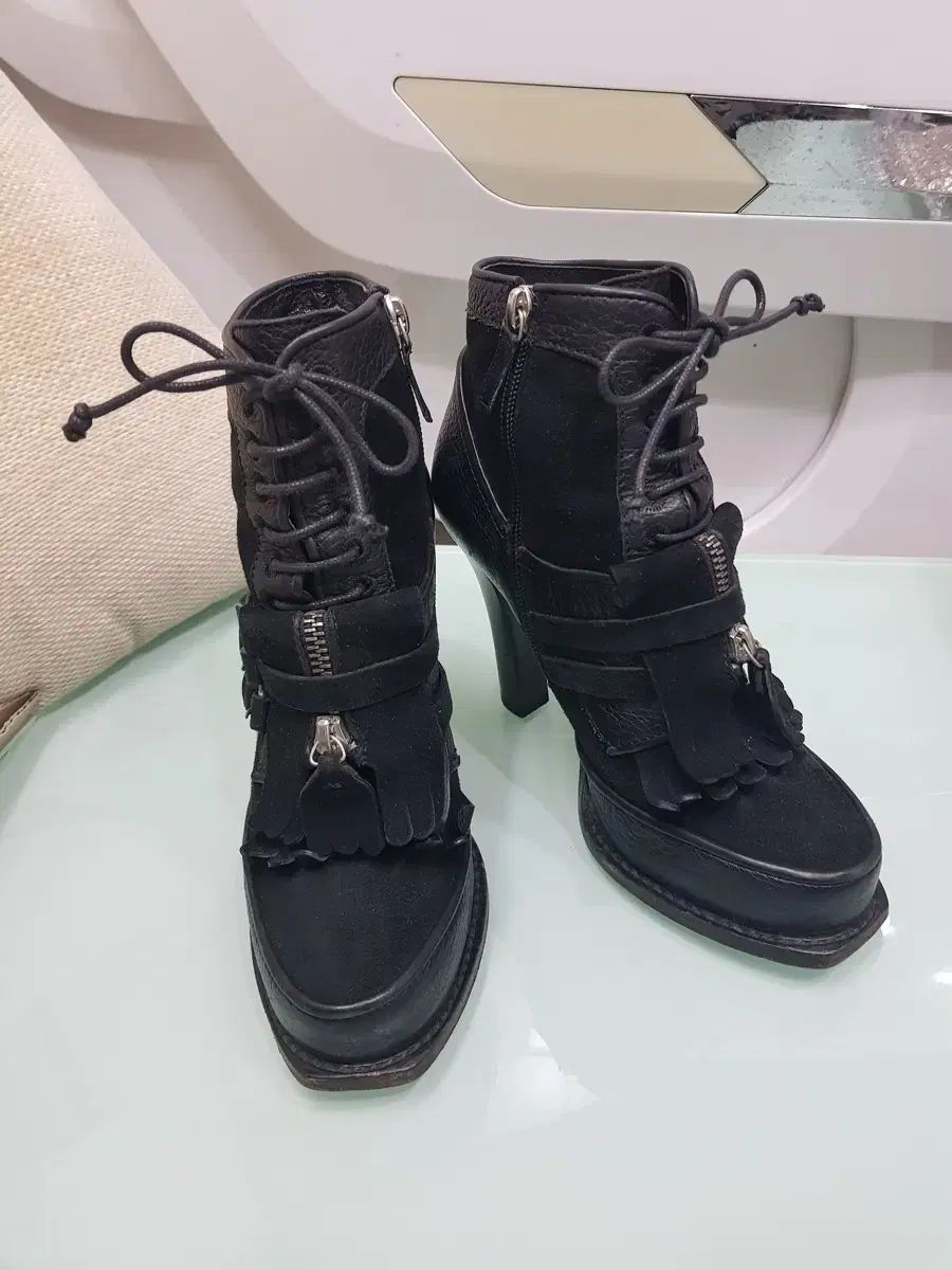 Tabitha Simmons レースアップブーツ 37