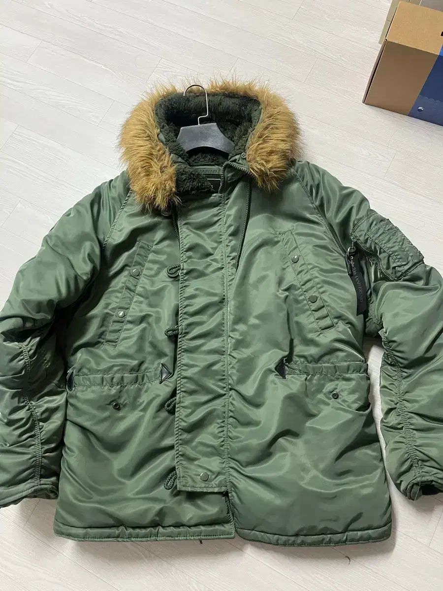 アルファ インダストリーズ n 3 b Lサイズ