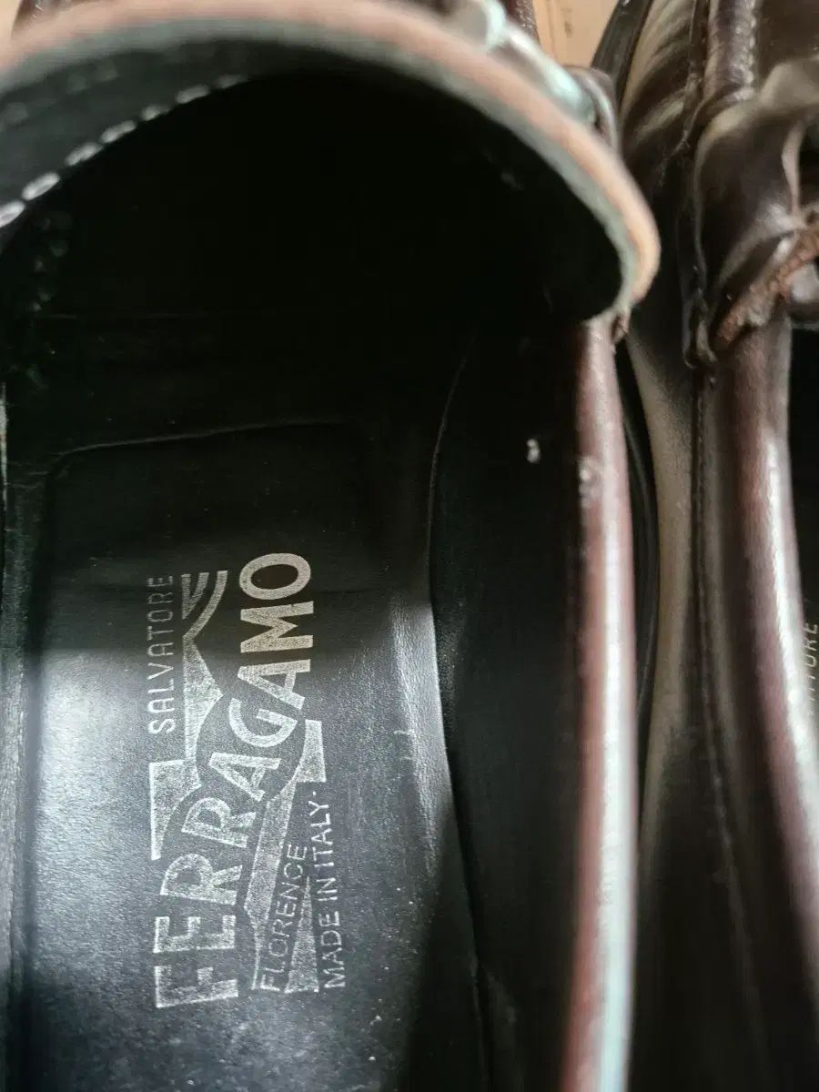 ガンチーニ ブラウン