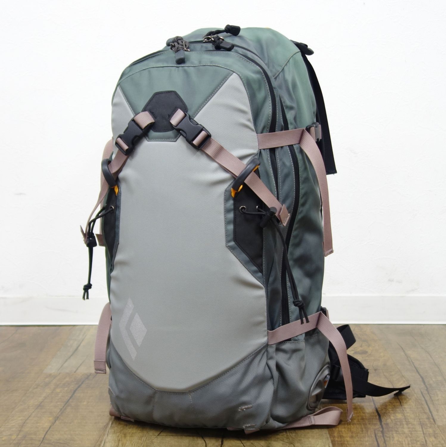 ブラックダイヤモンド Black Diamond COVERT 32 L AVAL