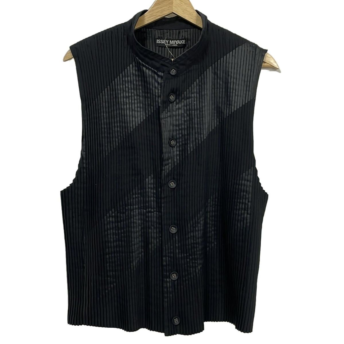 イッセイミヤケ ノースリーブシャツブラウス サイズ3 L レディース 黒 プリーツ|WHITE LABEL