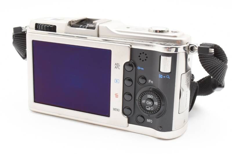 SDカード2 GB付き