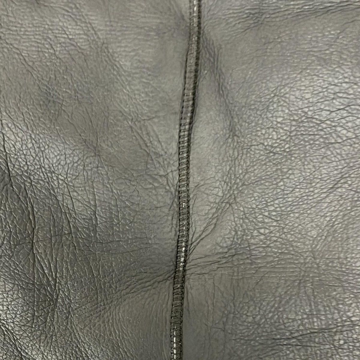  Karl Donoghue カールドノヒュー マフラー - ダークグレー ティペット ムートン マフラー 小物