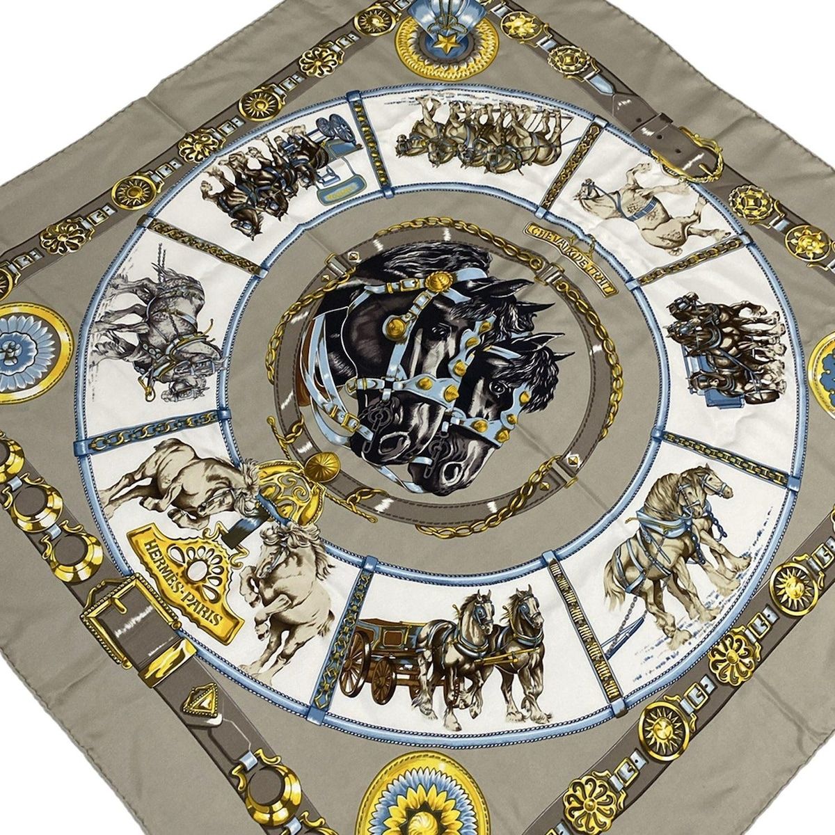 HERMES エルメス スカーフ カレ90 グレーベージュ 黒 マルチ CHEVAUX DE TRAIT 馬