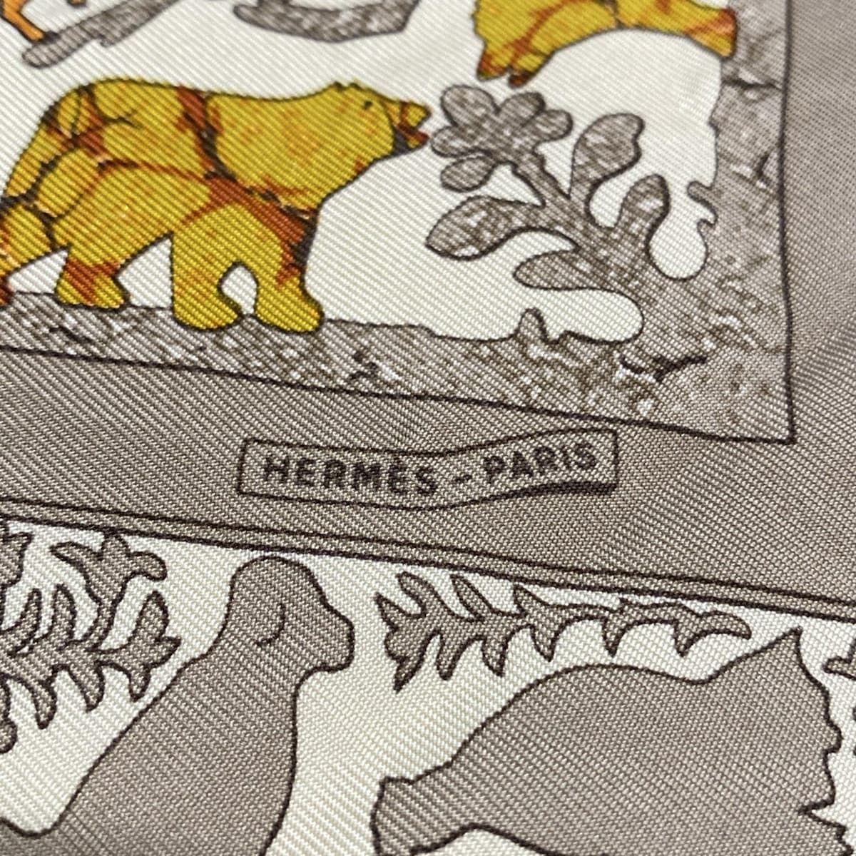 HERMES エルメス スカーフ プチカレ アイボリー×オレンジ×マルチ EARLY AMERICA|鳥|イヌ|馬