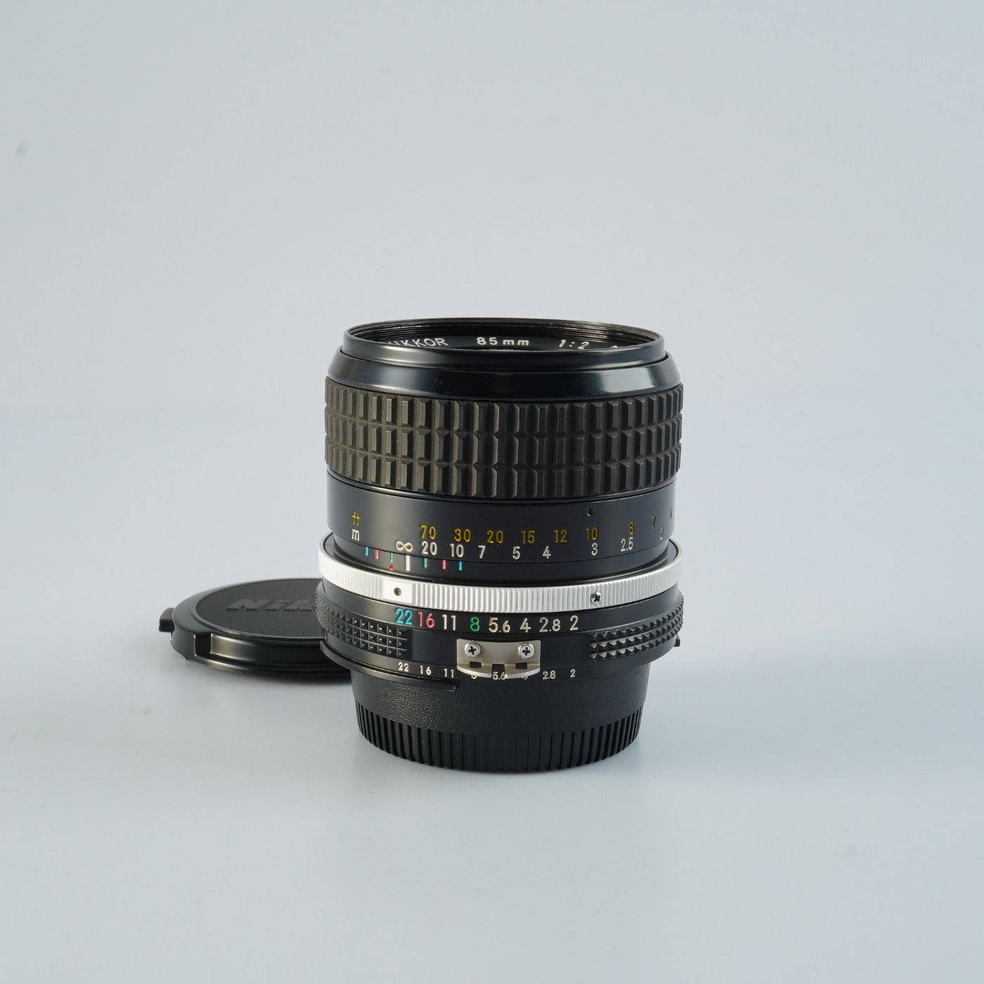 Nikon ニコン Ai NIKKOR 85 mm F|2 単焦点レンズ