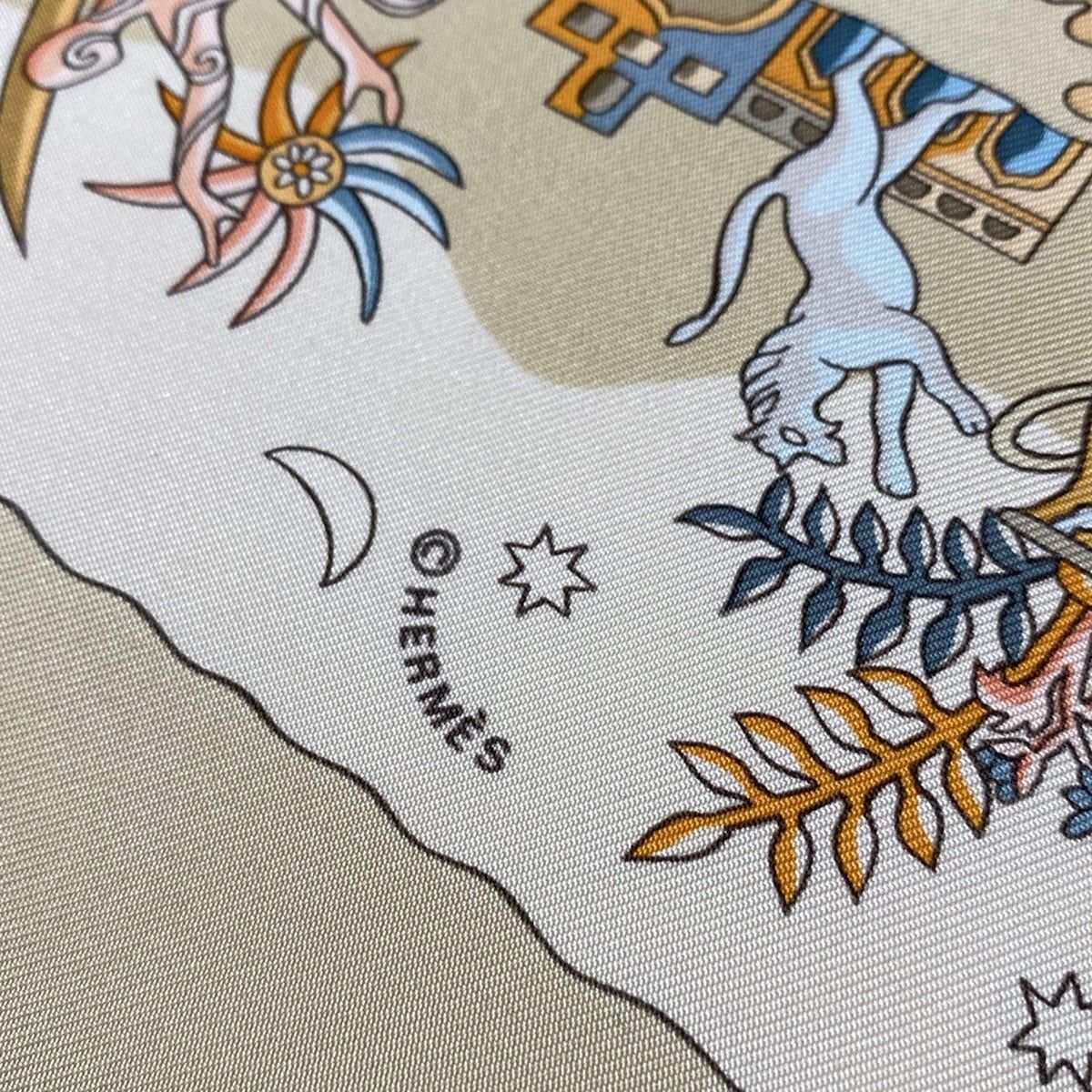 HERMES エルメス スカーフ カレ90 ベージュ×オレンジ×マルチ Rives Fertiles