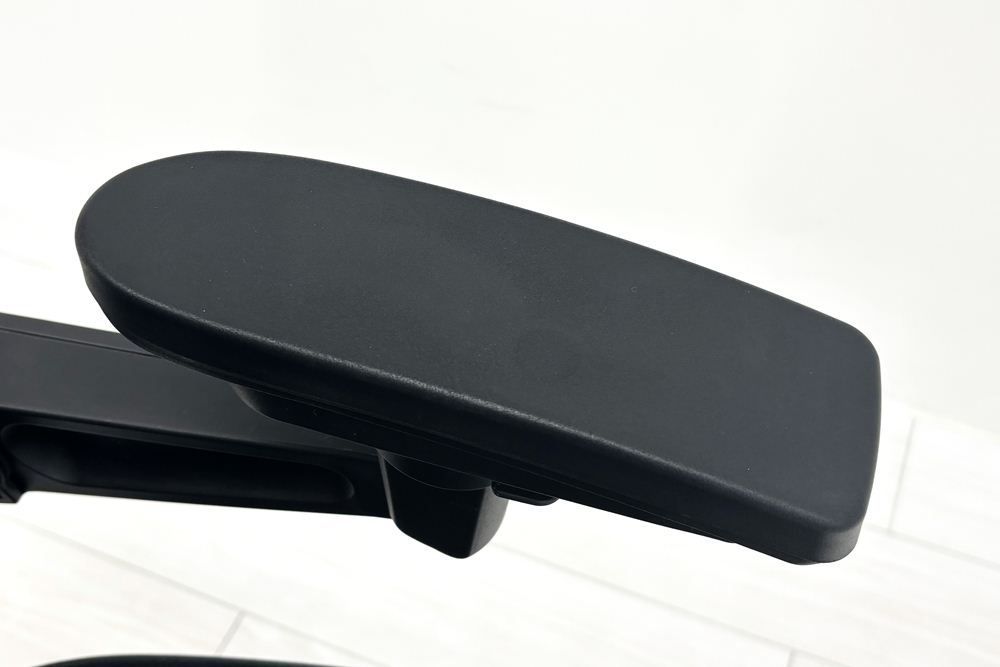 可動肘 アジャスタブル肘