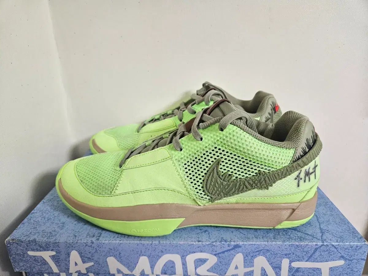 ナイキ NIKE バスケシューズ ハロウィーン