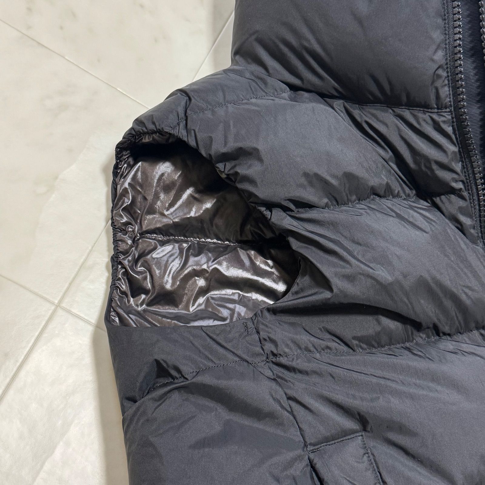 ユニクロ +J ダウンボリュームベスト ブラック S ジルサンダー - メルカリ