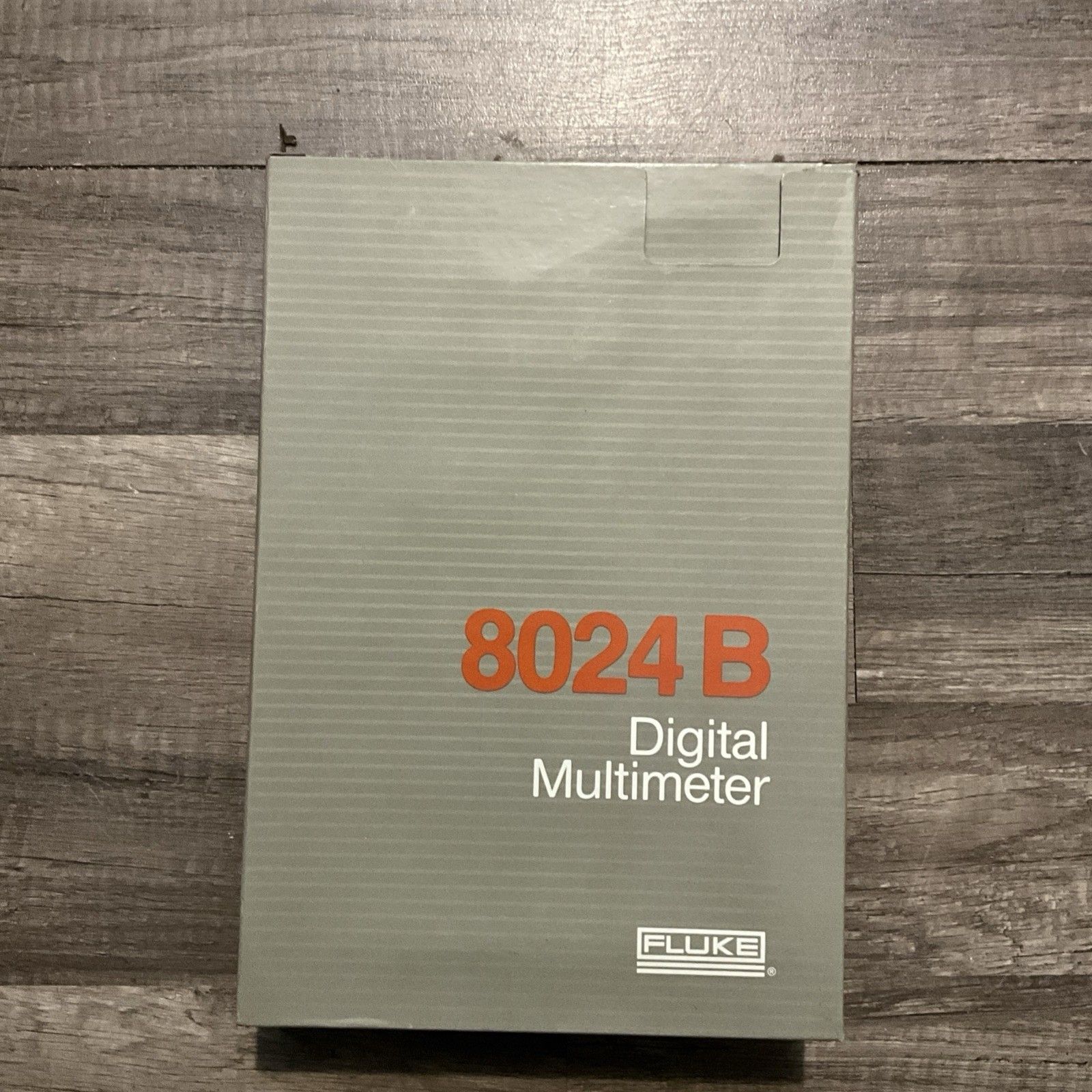 1981年製 Fluke デジタルマルチメーター 8024 B