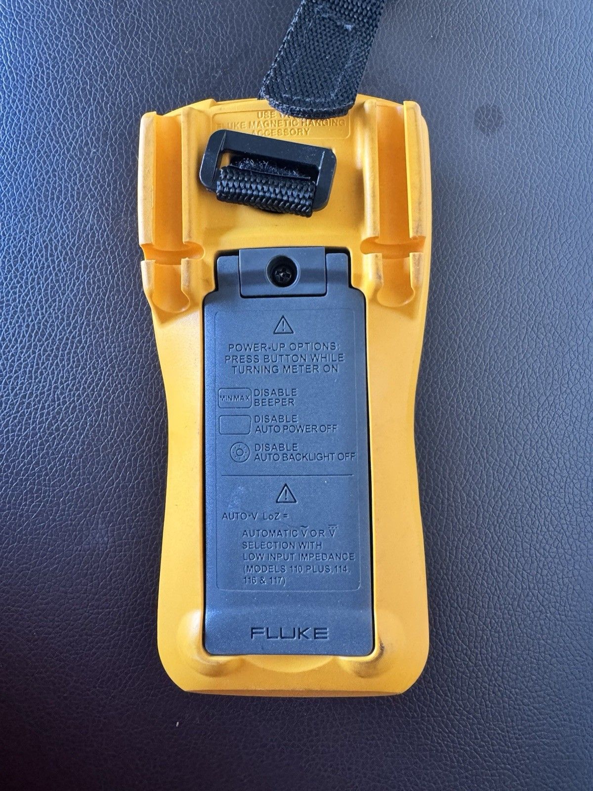 わずかにEDのFluke 116 HVAC True RMSデジタルマルチメーター