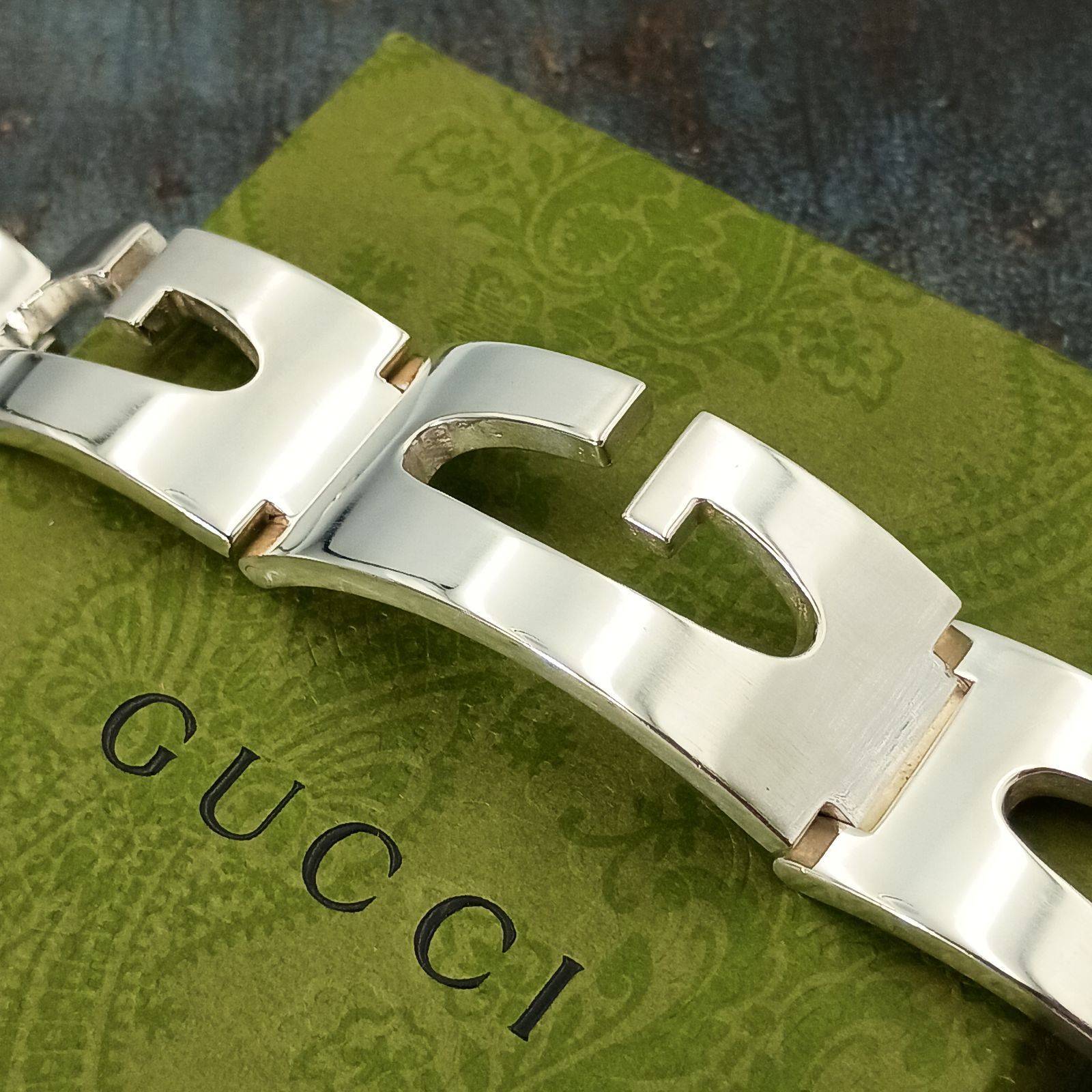 GUCCI グッチ Gモチーフ カットアウト ブレスレット メンズ トム