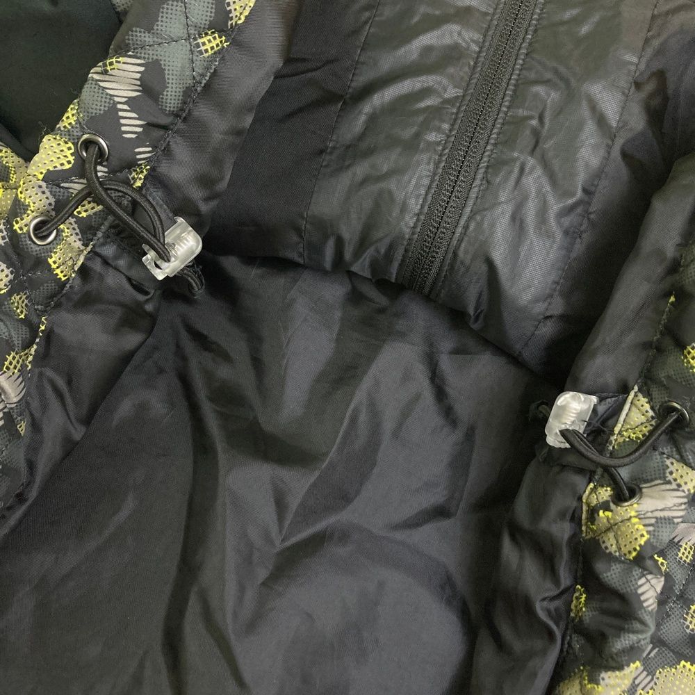 美品 OAKLEY 2WAY 中綿ジャケット M ネイビー 総柄 ベスト可 Oakley 中綿ジャケット M【新品】2WAY ベスト ジャケット - メルカリ