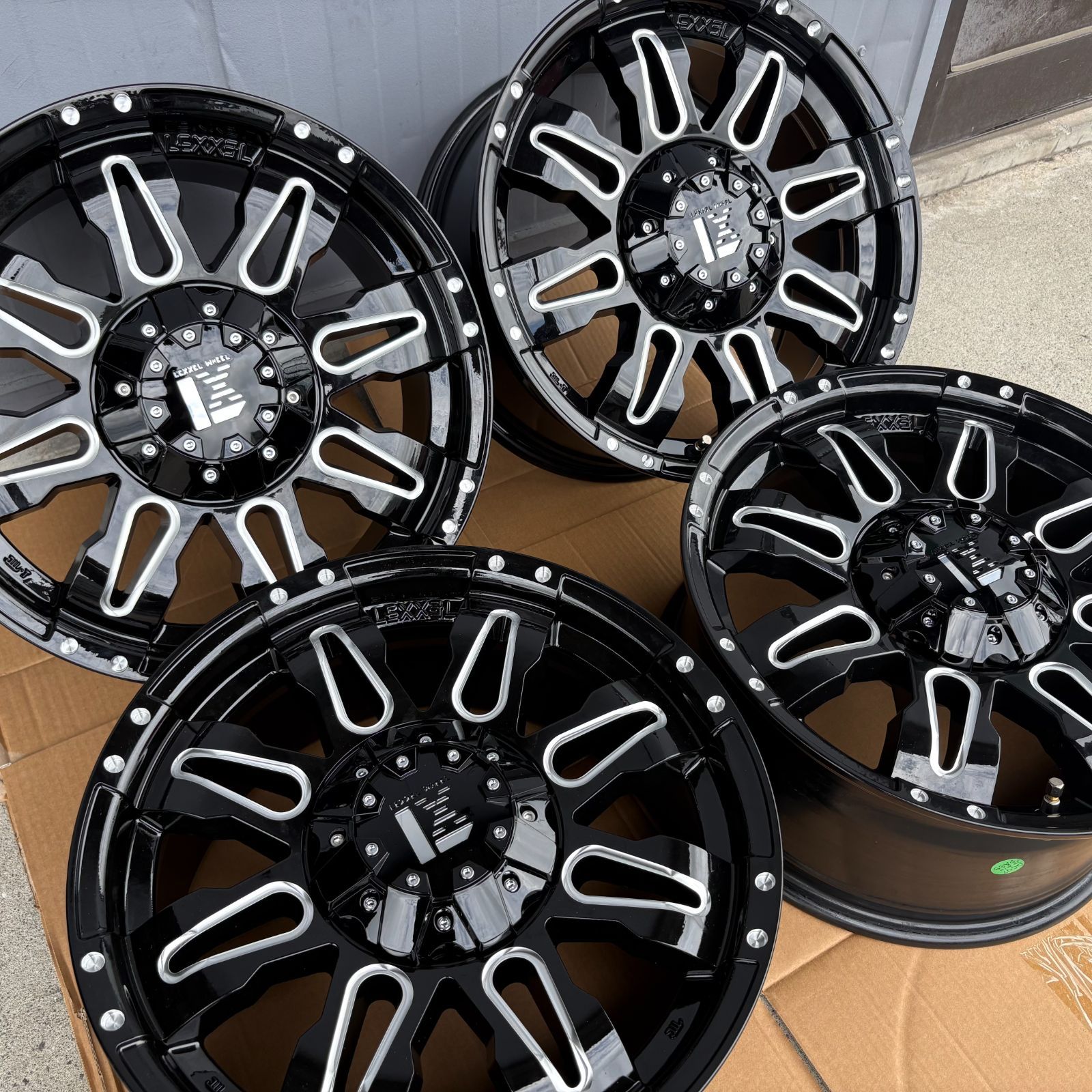 17インチ ホイールのみ