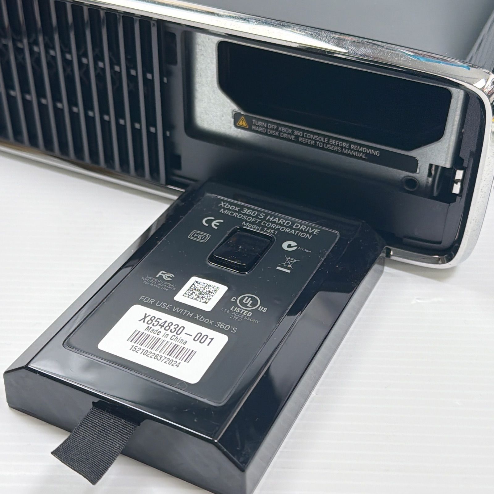 Xbox360本体(リキッドブラック)と各周辺機器セット。 Xbox360本体(リキッドブラック)と各周辺機器セット。 Xbox360本体